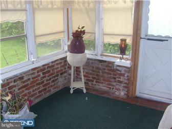 325 Rutledge Avenue Folsom, PA 19033 - Photo 10 of 11 Sun Room