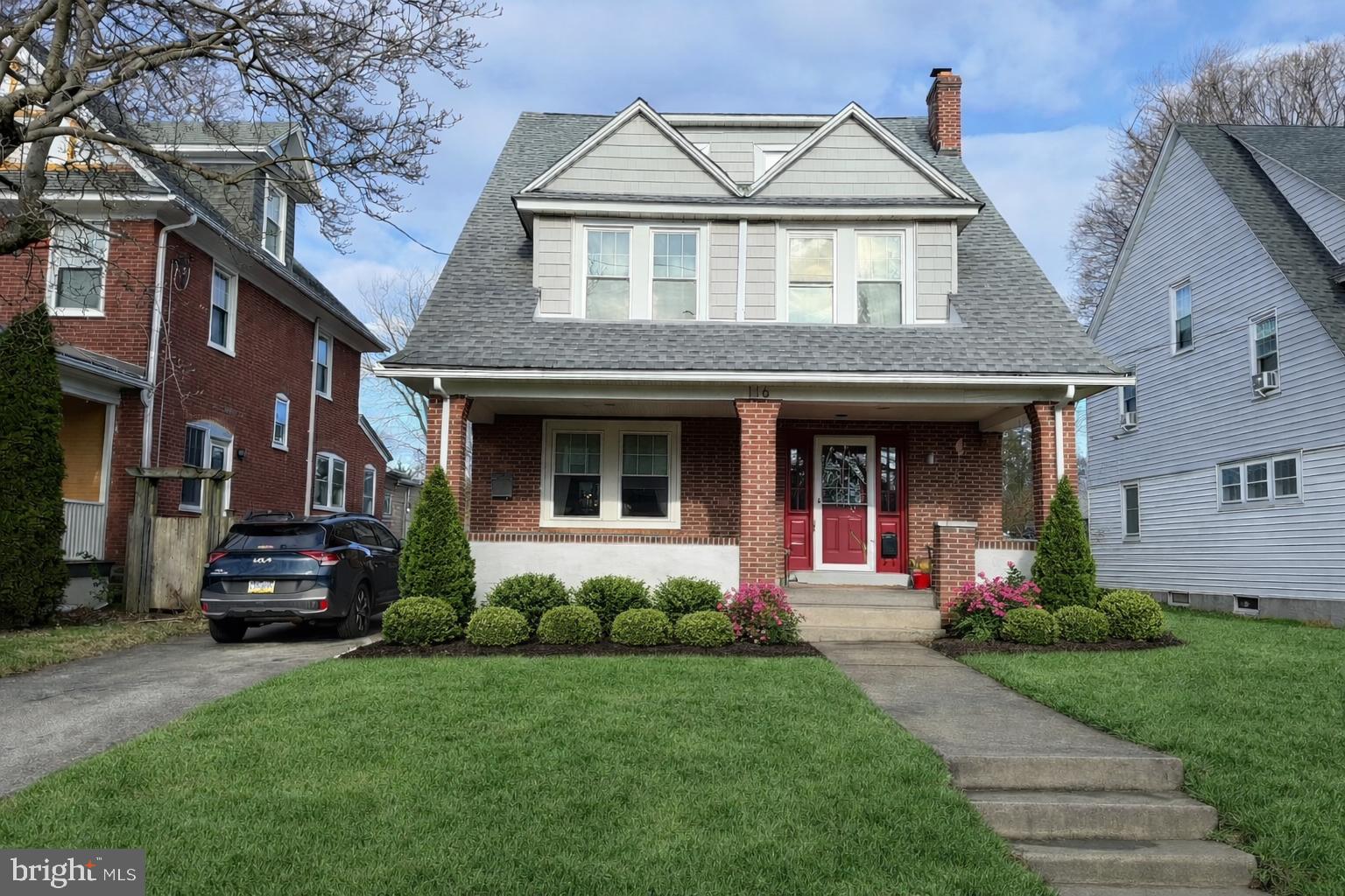 116 Grandview Road Ardmore, PA 19003 - Photo 3 of 36 DIGITALLY Edited To Show House w/ Grass & Plants