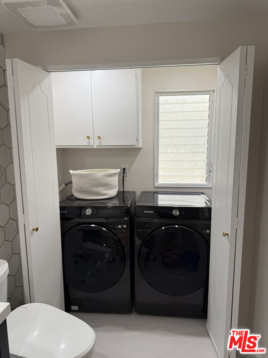 13218 Fiji Way, Unit J Marina del Rey, CA 90292 - Photo 17 of 33 a bathroom with a sink and a toilet