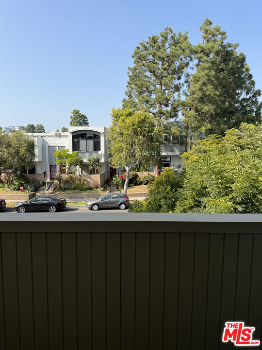 13218 Fiji Way, Unit J Marina del Rey, CA 90292 - Photo 22 of 33 a bathroom with a sink and mirror