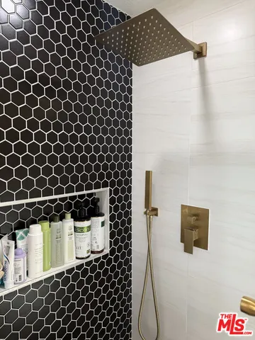 a view of utility room