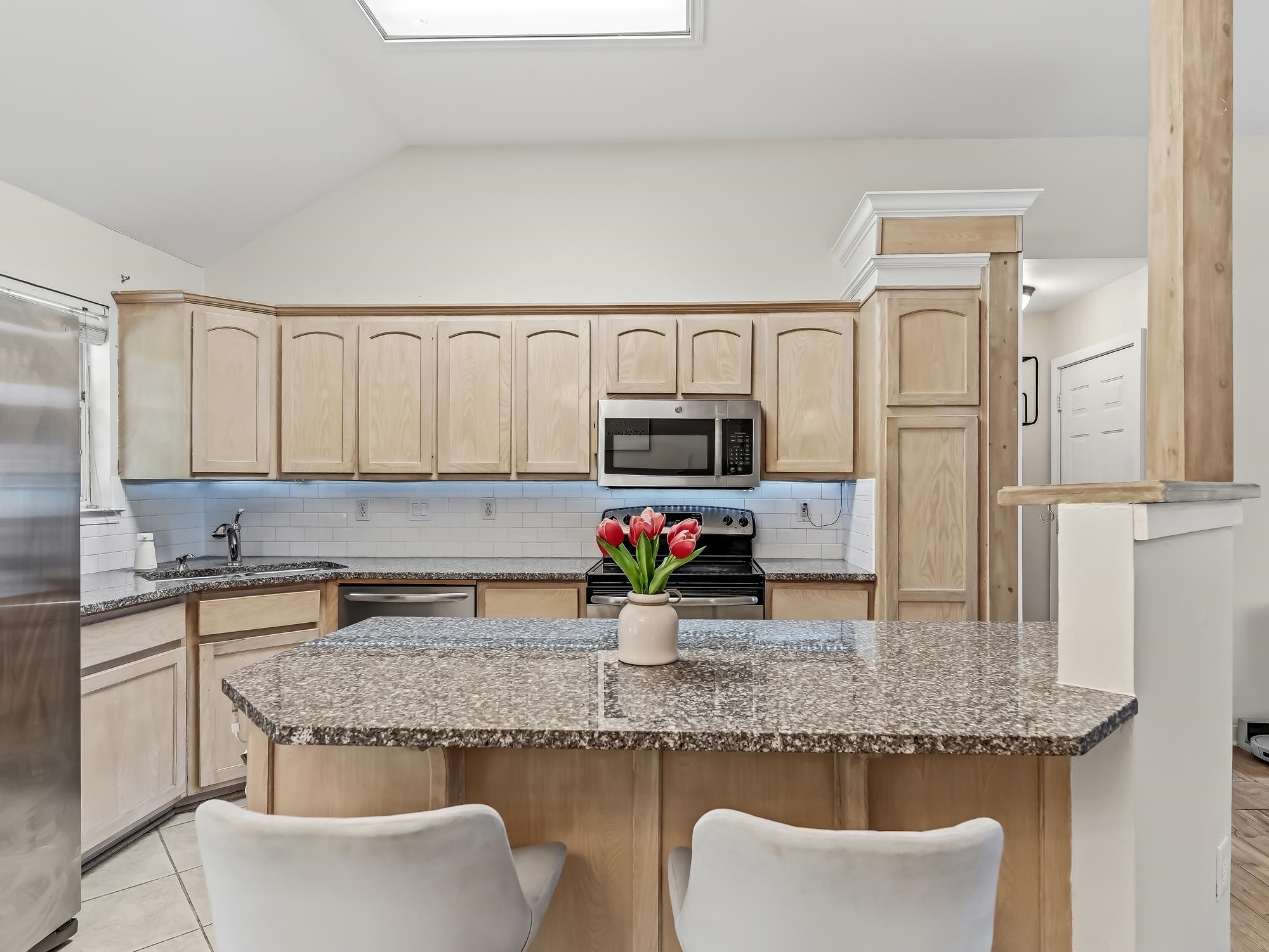 7250 Hidden Valley Drive Beaumont, TX 77708 - Photo 12 of 31