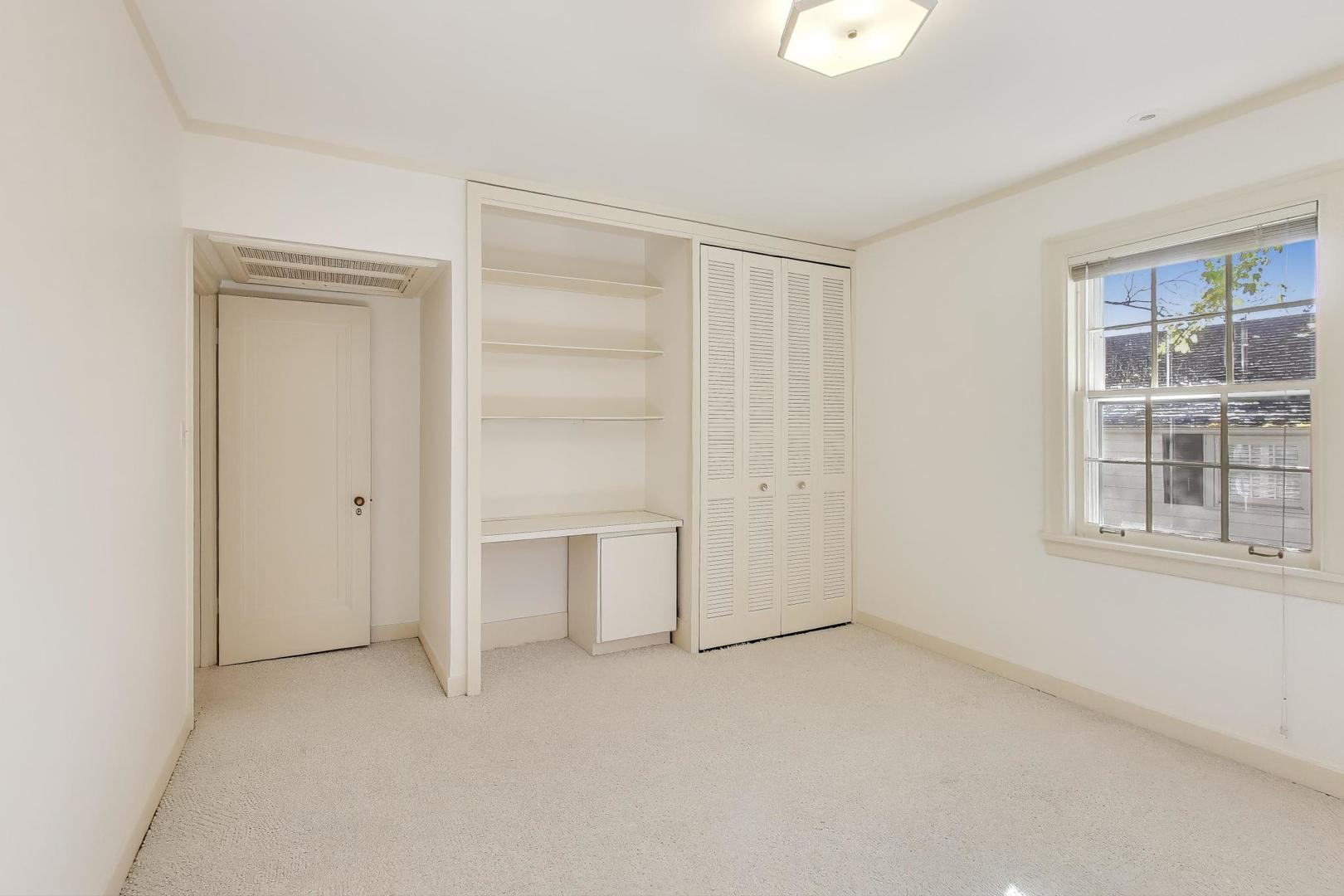 1227 16th Street Wilmette, IL 60091 - Photo 12 of 22 a view of an empty room with a window