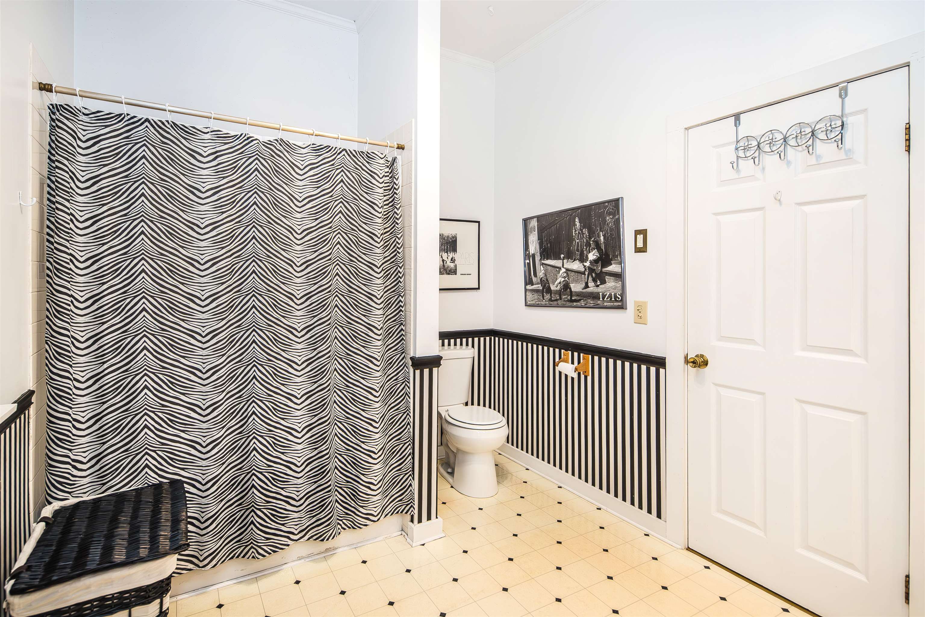 24 South Main Street, Unit 2 Rutland, VT 05701 - Photo 17 of 32