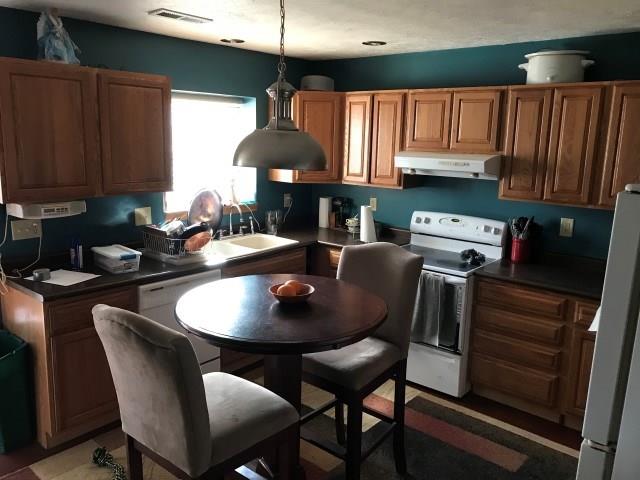 13756 North Murphy Road Carbon, IN 47837 - Photo 4 of 17 Gallery Image 4