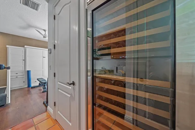 $2,999,000 | 1547 Sandpiper Lane, Sarasota, FL 34239