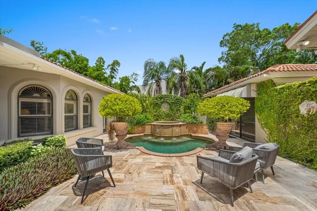 $2,999,000 | 1547 Sandpiper Lane, Sarasota, FL 34239