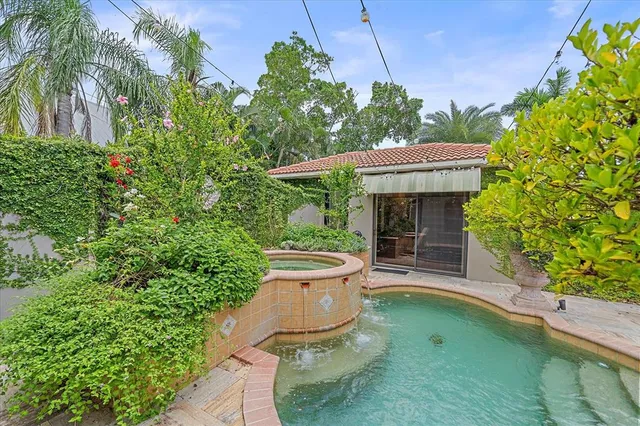 $2,999,000 | 1547 Sandpiper Lane, Sarasota, FL 34239