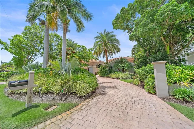 $2,999,000 | 1547 Sandpiper Lane, Sarasota, FL 34239