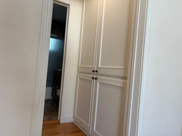 $3,195 | 11719 Mayfield Avenue, Unit 6, Los Angeles, CA 90049