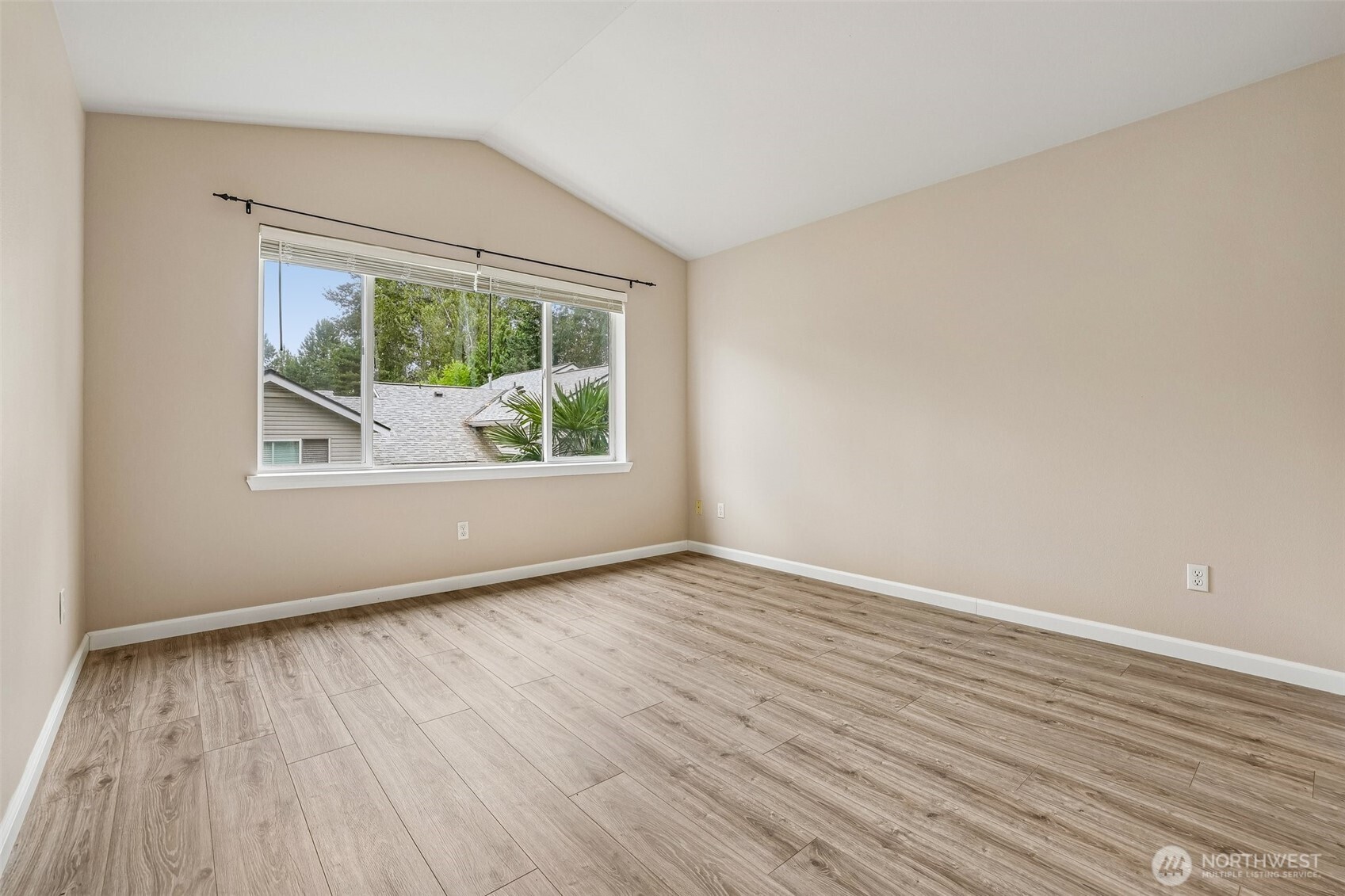 19107 110th Place Southeast Renton, WA 98055 - Photo 17 of 37