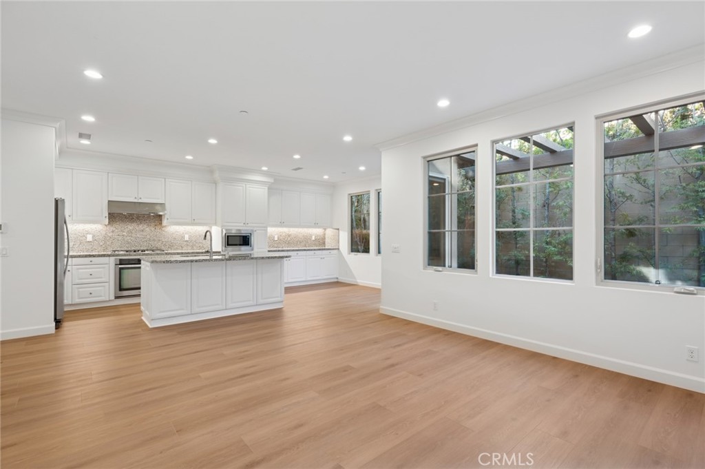 88 Borghese Irvine, CA 92618 - Photo 4 of 61