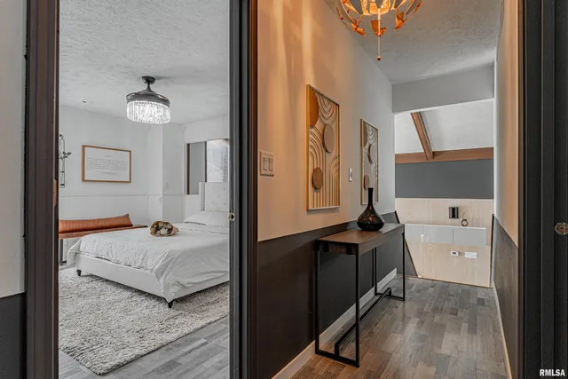 $397,000 | 2501 Yorktown Drive, Bloomington, IL 61704