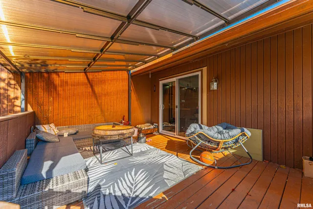 $397,000 | 2501 Yorktown Drive, Bloomington, IL 61704