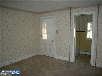 1958 Cedar Top Road Reading, PA 19607 - Photo 6 of 8 Bedroom - Main