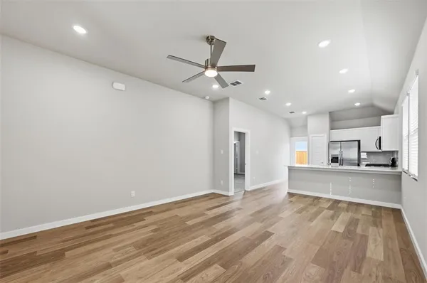 $1,775 | 3905 Nasworthy Drive, Farmersville, TX 75442