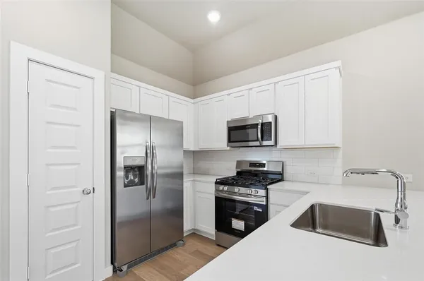 $1,775 | 3905 Nasworthy Drive, Farmersville, TX 75442