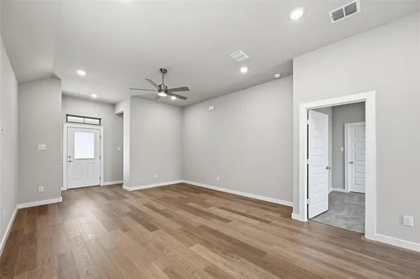 $1,775 | 3905 Nasworthy Drive, Farmersville, TX 75442