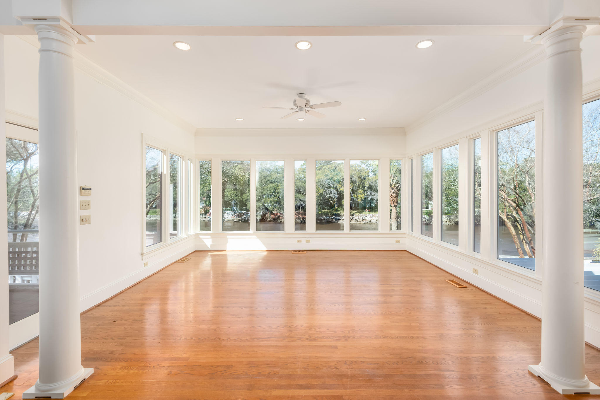 2186 Wappoo Hall Road Charleston, SC 29412 - Photo 11 of 20 2186 Wappoo Hall Photos