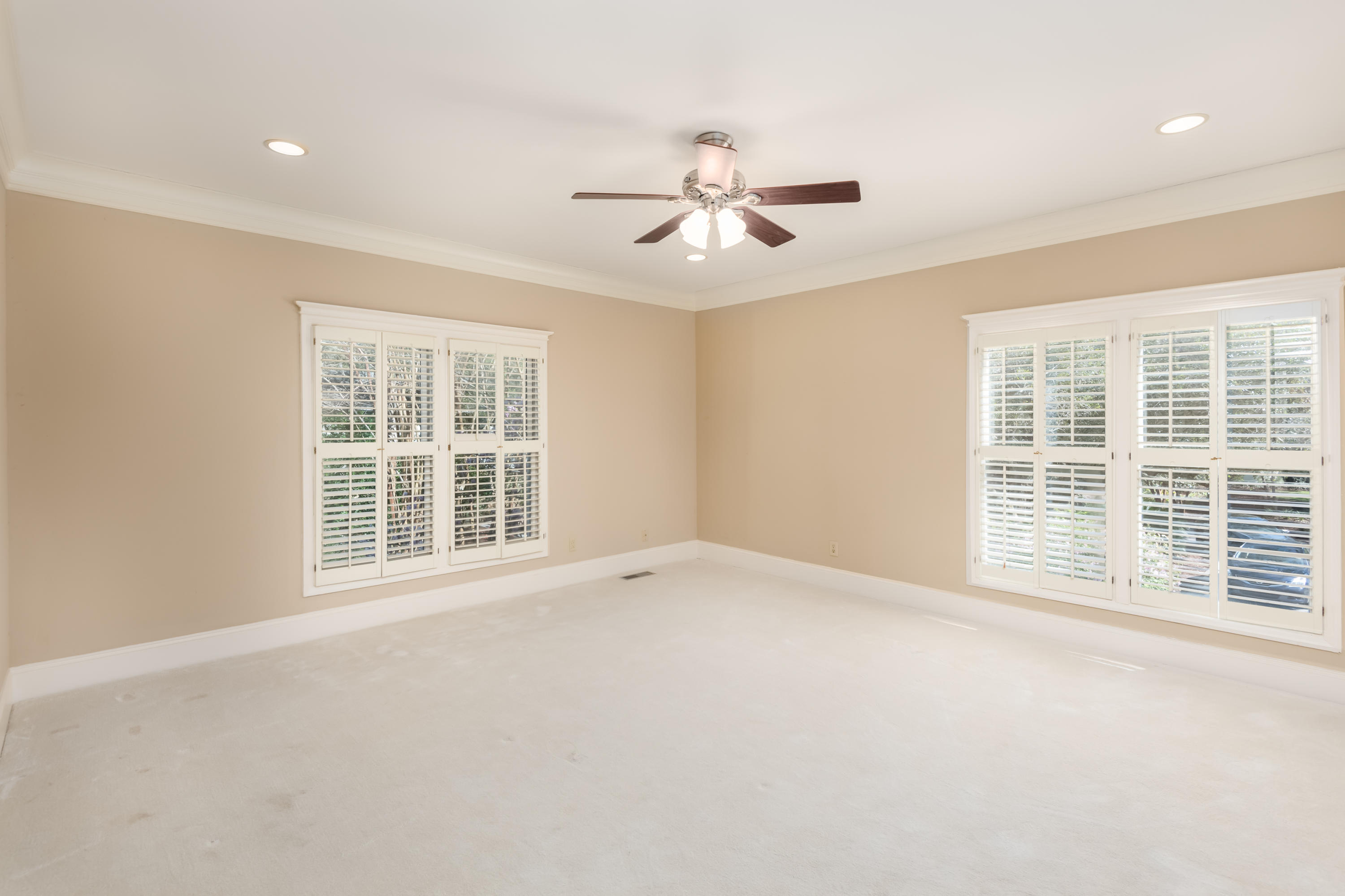 2186 Wappoo Hall Road Charleston, SC 29412 - Photo 15 of 20 2186 Wappoo Hall Photos