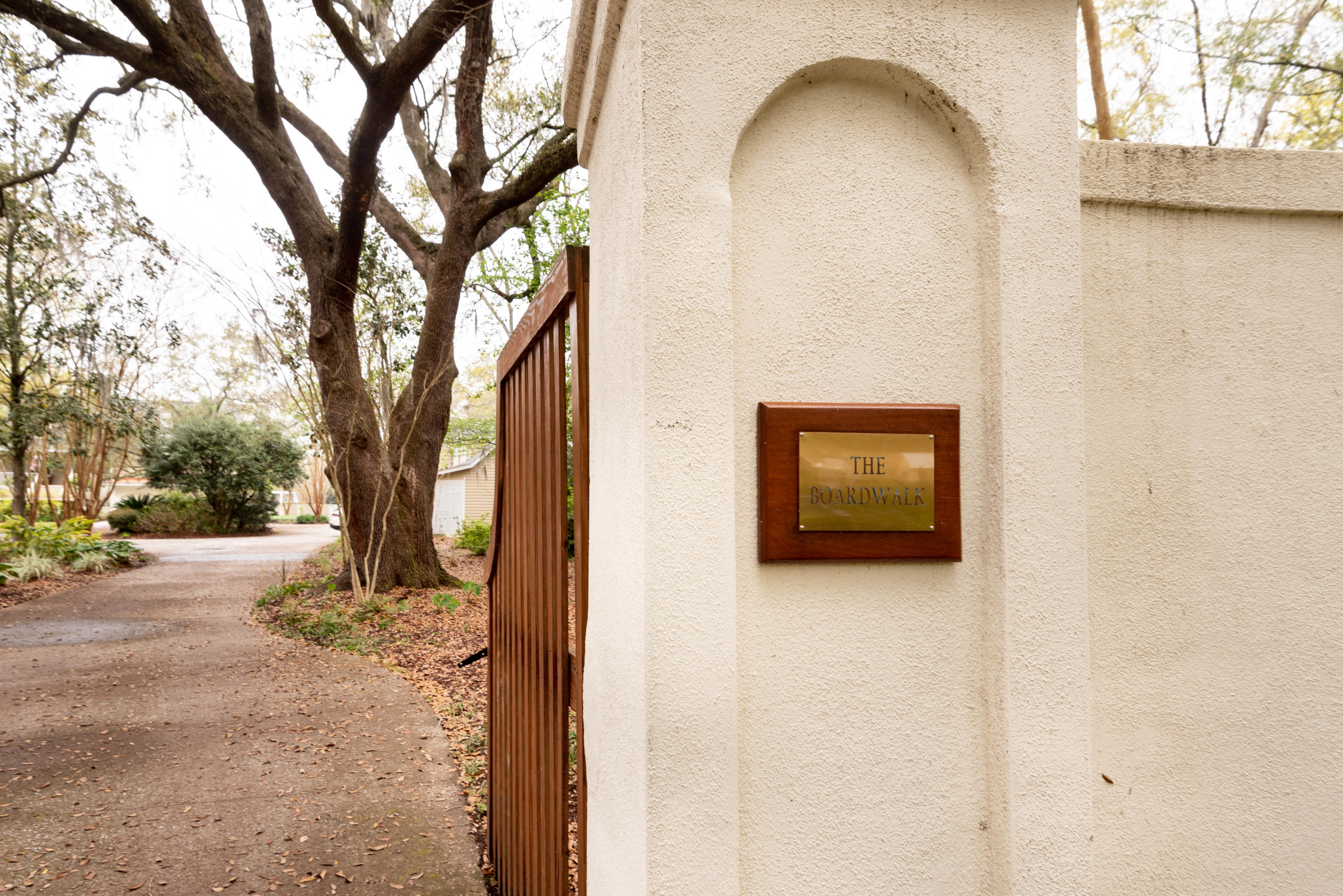 2186 Wappoo Hall Road Charleston, SC 29412 - Photo 17 of 20 2186 Wappoo Hall Photos