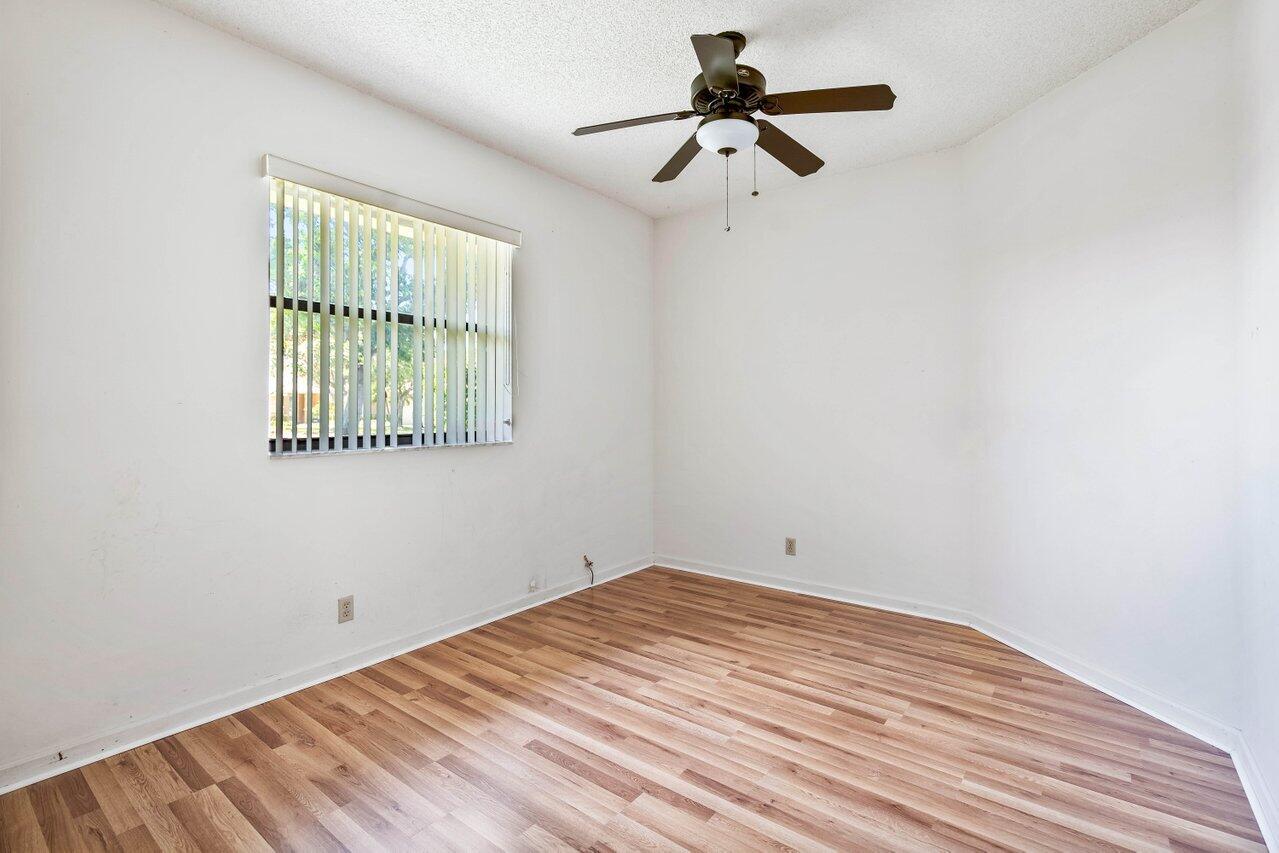 22181 Cranbrook Road Boca Raton, FL 33428 - Photo 16 of 36 019-22181CranbrookRoad-BocaRaton-FL-3342