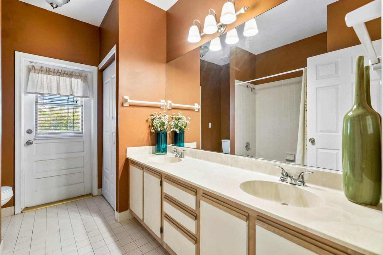 22181 Cranbrook Road Boca Raton, FL 33428 - Photo 19 of 36 021-22181CranbrookRoad-BocaRaton-FL-3342