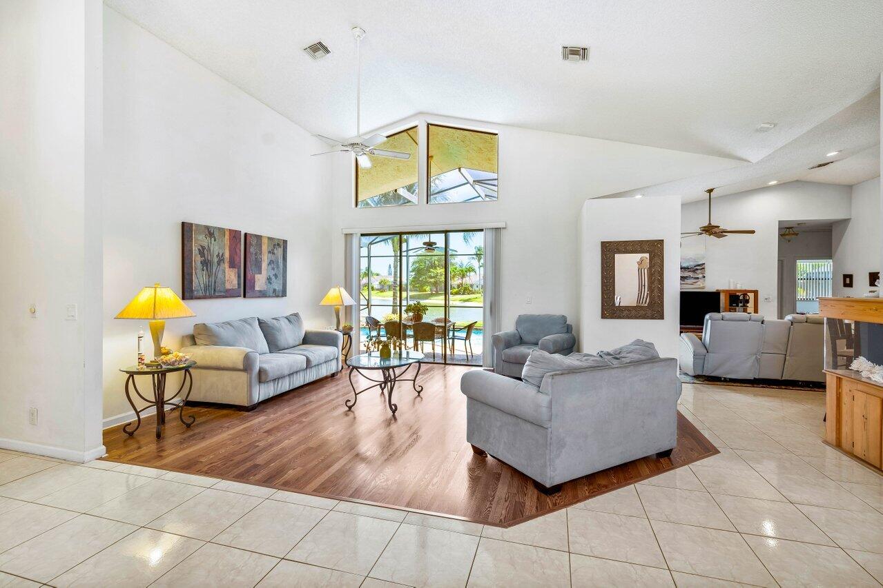 22181 Cranbrook Road Boca Raton, FL 33428 - Photo 6 of 36 010-22181CranbrookRoad-BocaRaton-FL-3342