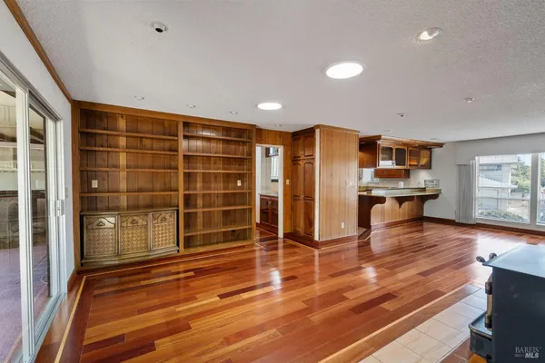 $725,000 | 116 Silverview Court, Vallejo, CA 94591