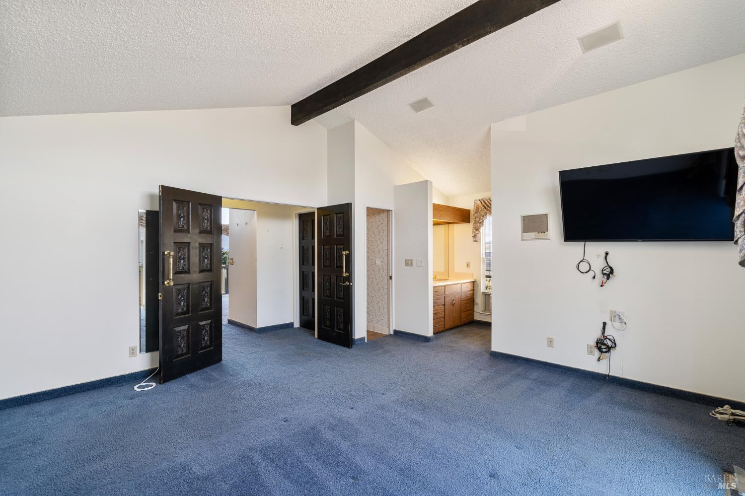 116 Silverview Court Vallejo, CA 94591 - Photo 31 of 61 Primary bedroom with its own balcony.