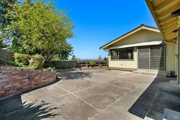 $725,000 | 116 Silverview Court, Vallejo, CA 94591