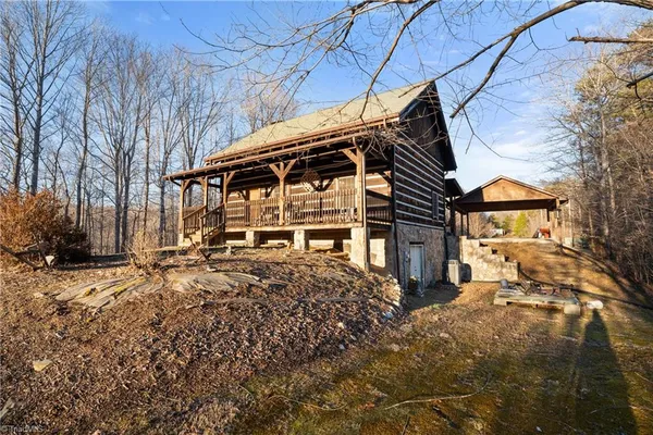 $475,000 | 1345 Hardie Mabe Road, Danbury, NC 27016