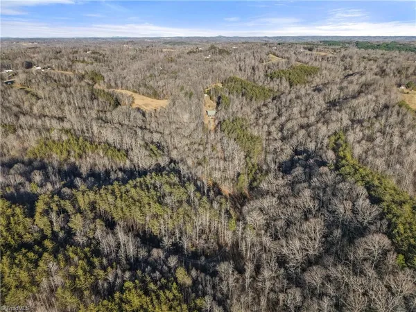 $475,000 | 1345 Hardie Mabe Road, Danbury, NC 27016