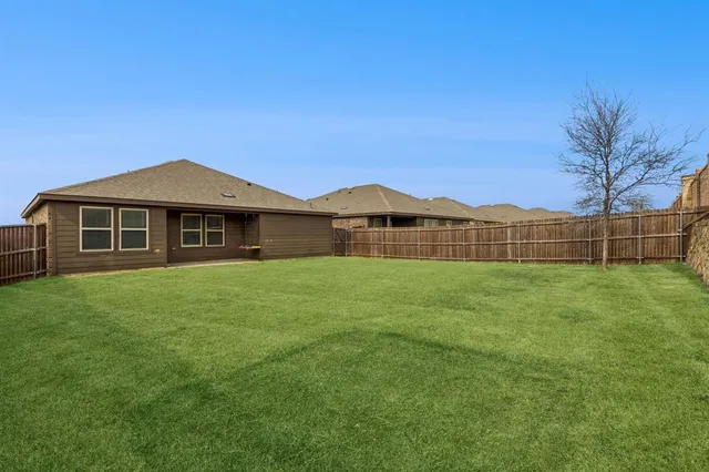 $275,000 | 8012 Gallup Avenue, Aubrey, TX 76227