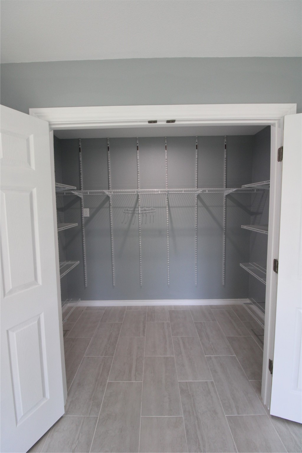 503 Austin Street Brazoria, TX 77422 - Photo 18 of 24 a view of an empty room