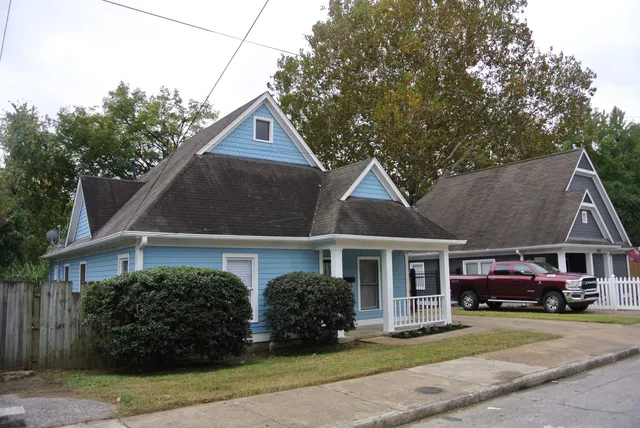 $235,000 | 2235 Walker Avenue, Memphis, TN 38104