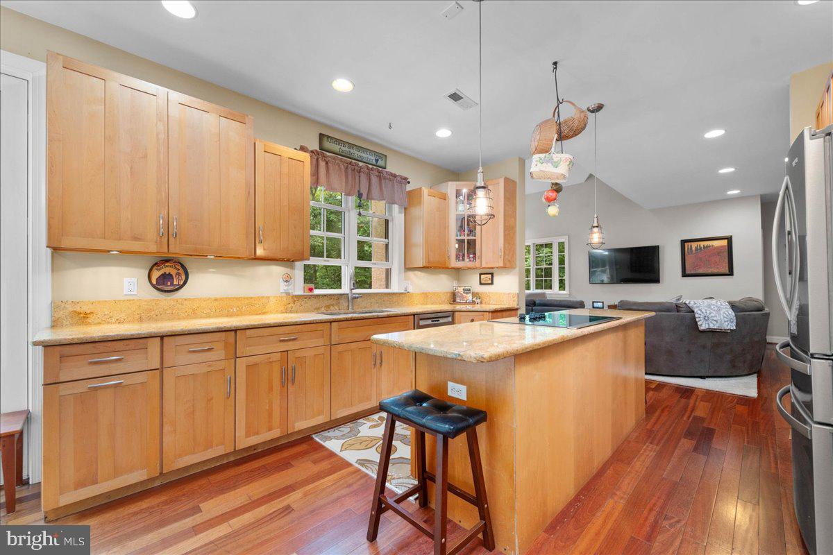 1357 Cobbler Road Quakertown, PA 18951 - Photo 8 of 35 Kitchen with Solid Wood Cabinets