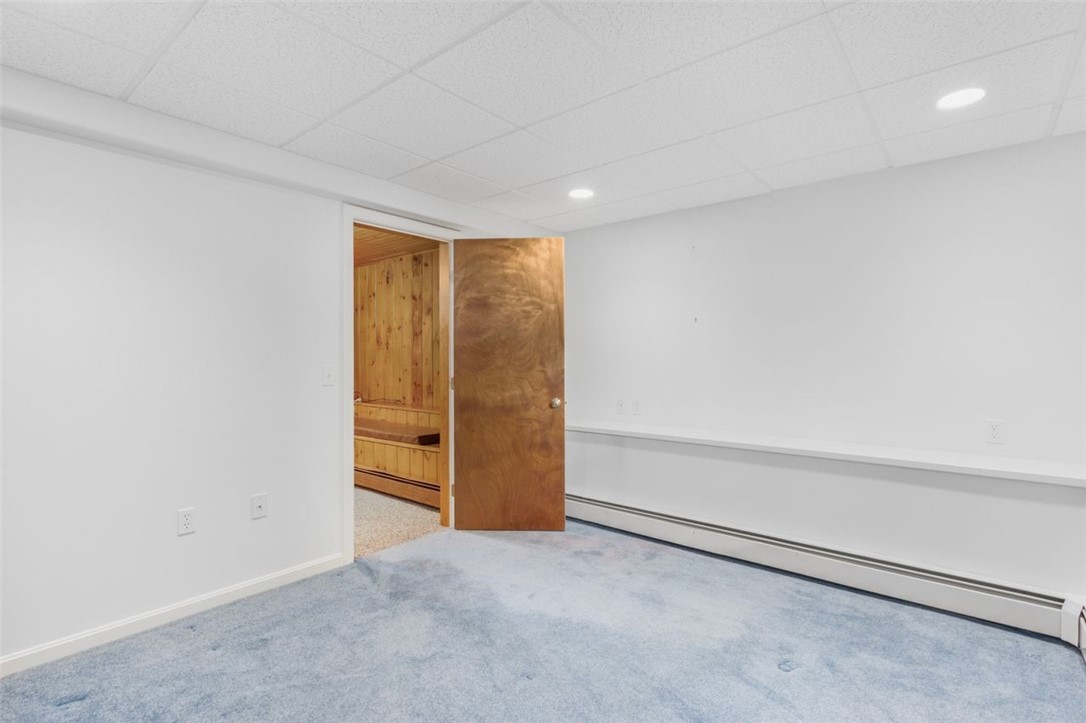 123 Hines Farm Road Cranston, RI 02921 - Photo 31 of 38