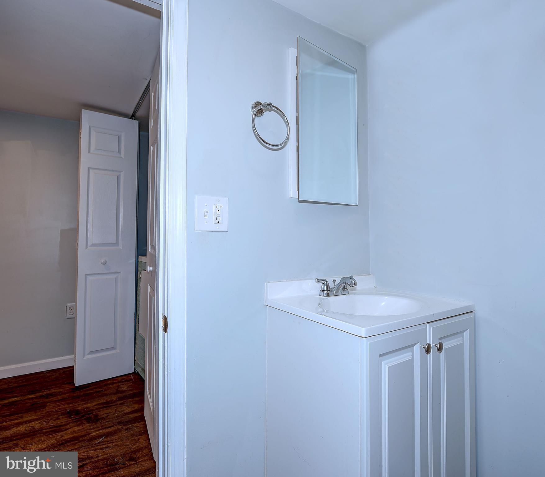 8448 Oakleigh Road Baltimore, MD 21234 - Photo 20 of 27 Bath
