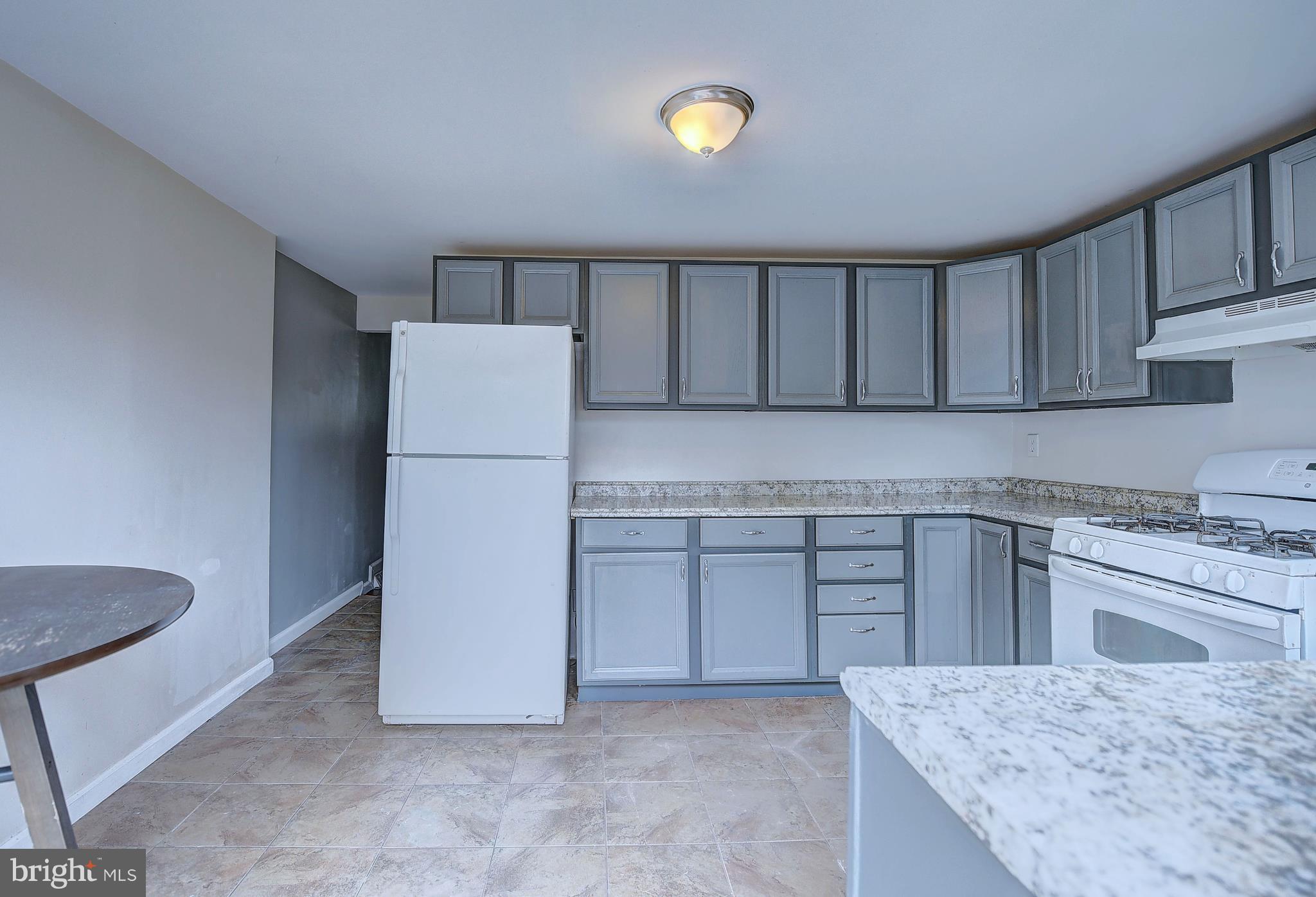 8448 Oakleigh Road Baltimore, MD 21234 - Photo 5 of 27 Kitchen