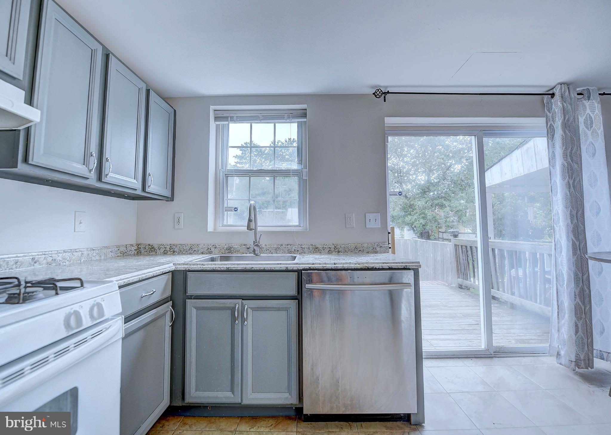 8448 Oakleigh Road Baltimore, MD 21234 - Photo 6 of 27 Kitchen