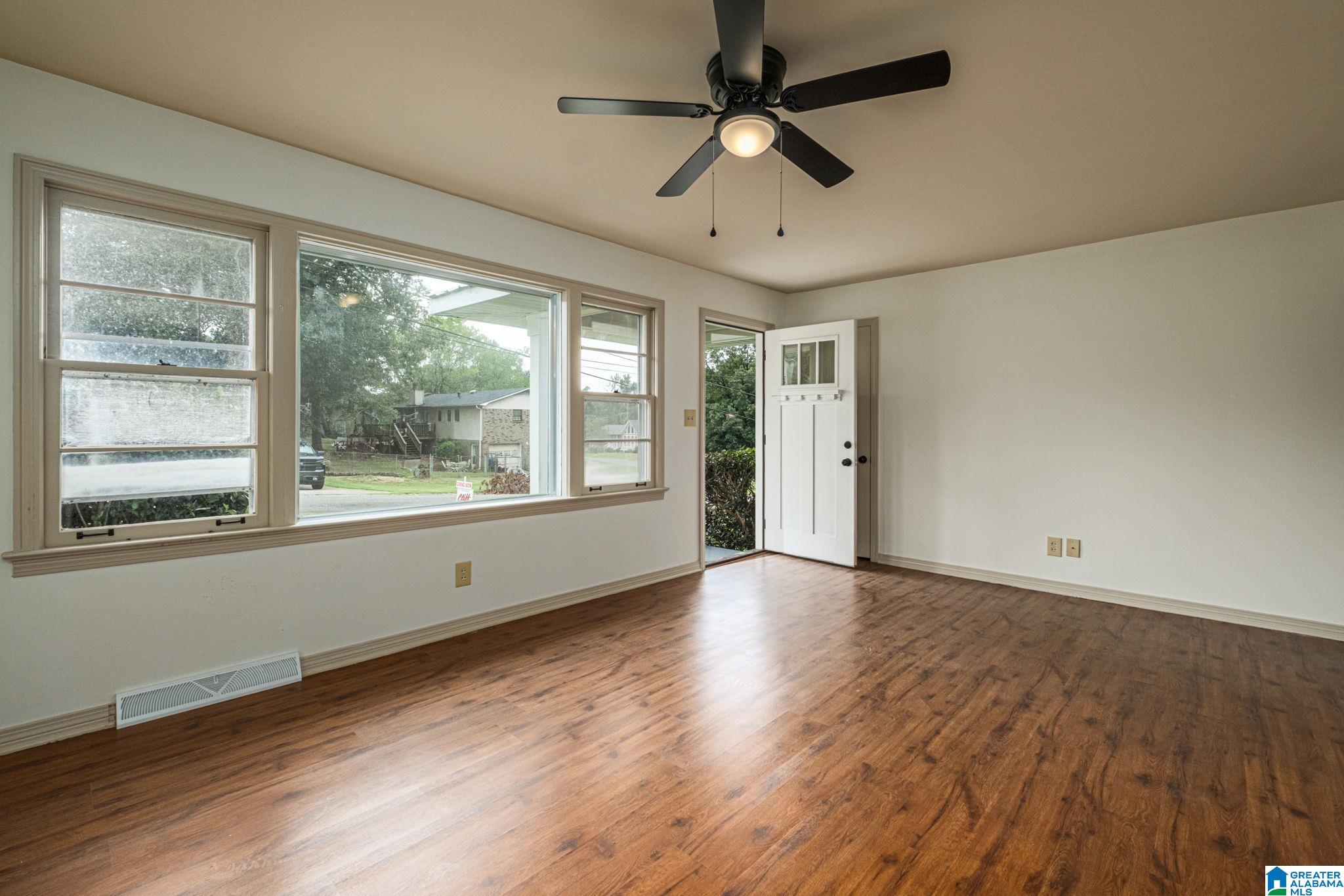 308 11th Street Pleasant Grove, AL 35127 - Photo 5 of 22