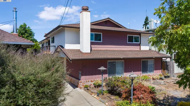 $699,000 | 1233 Broadway, Unit D, Alameda, CA 94501