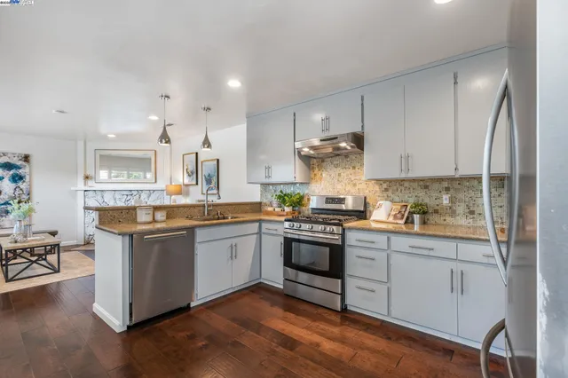 $699,000 | 1233 Broadway, Unit D, Alameda, CA 94501