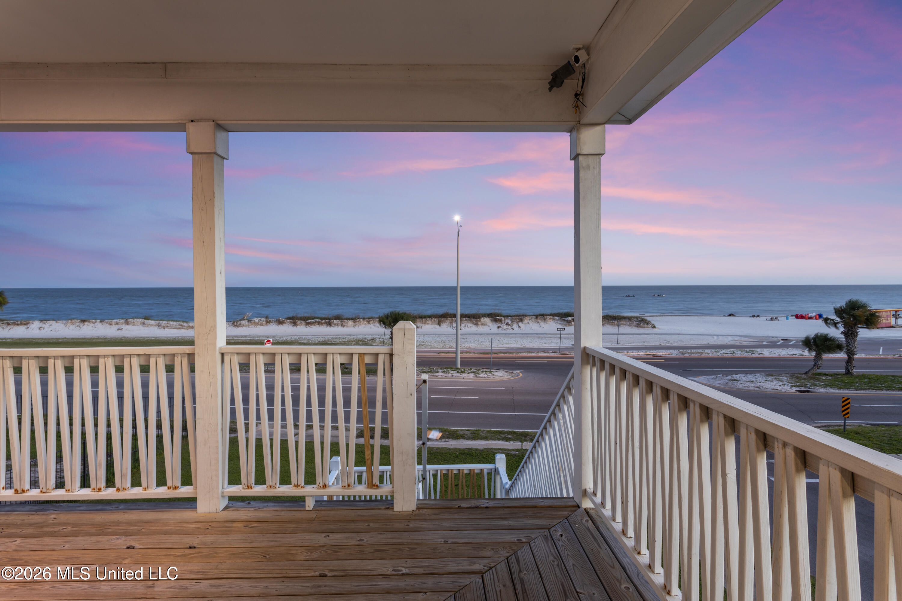 1623 Cayman Cove Biloxi, MS 39531 - Photo 53 of 58 00005
