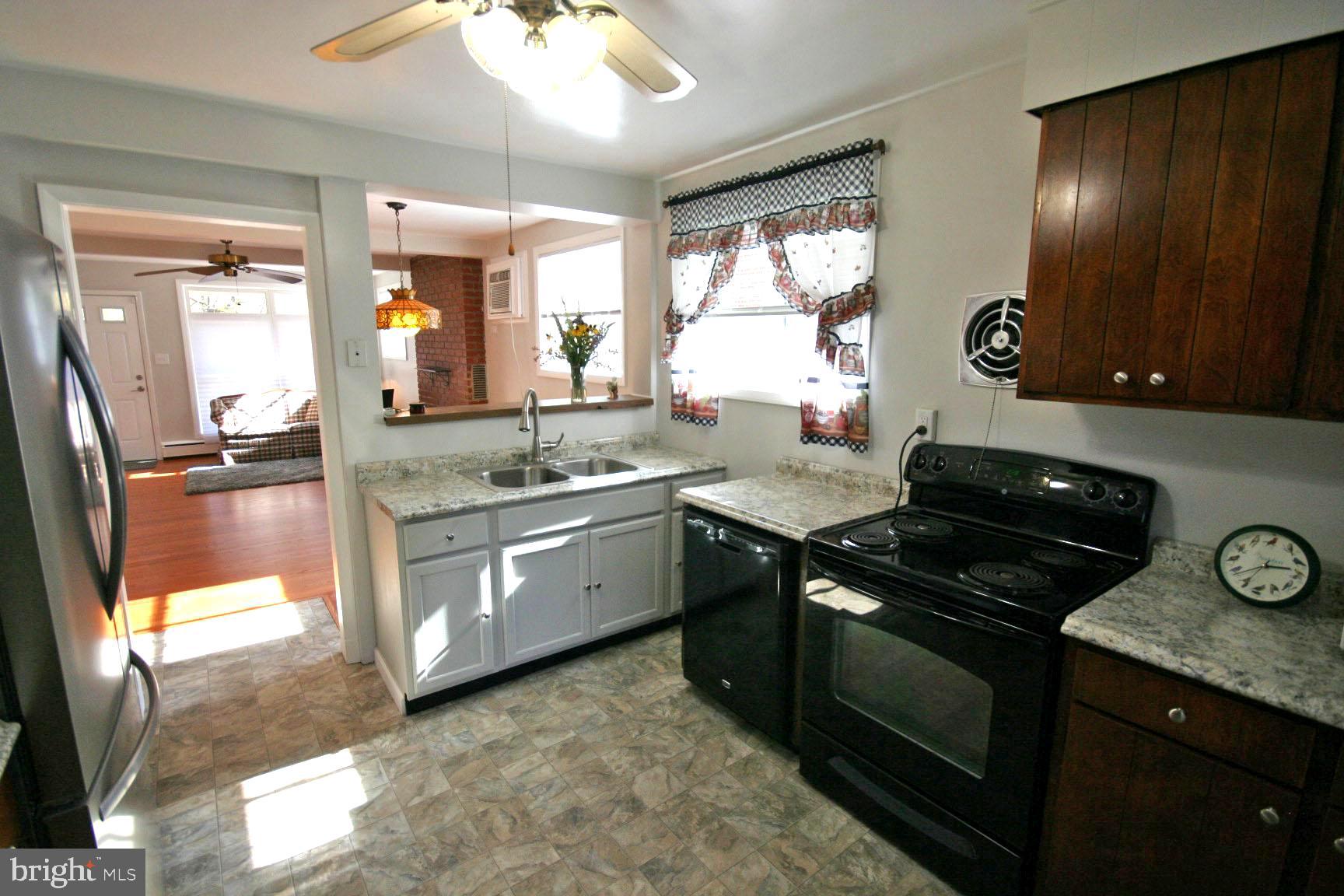 3612 Edgewood Road Randallstown, MD 21133 - Photo 20 of 36 Great Kitchen
