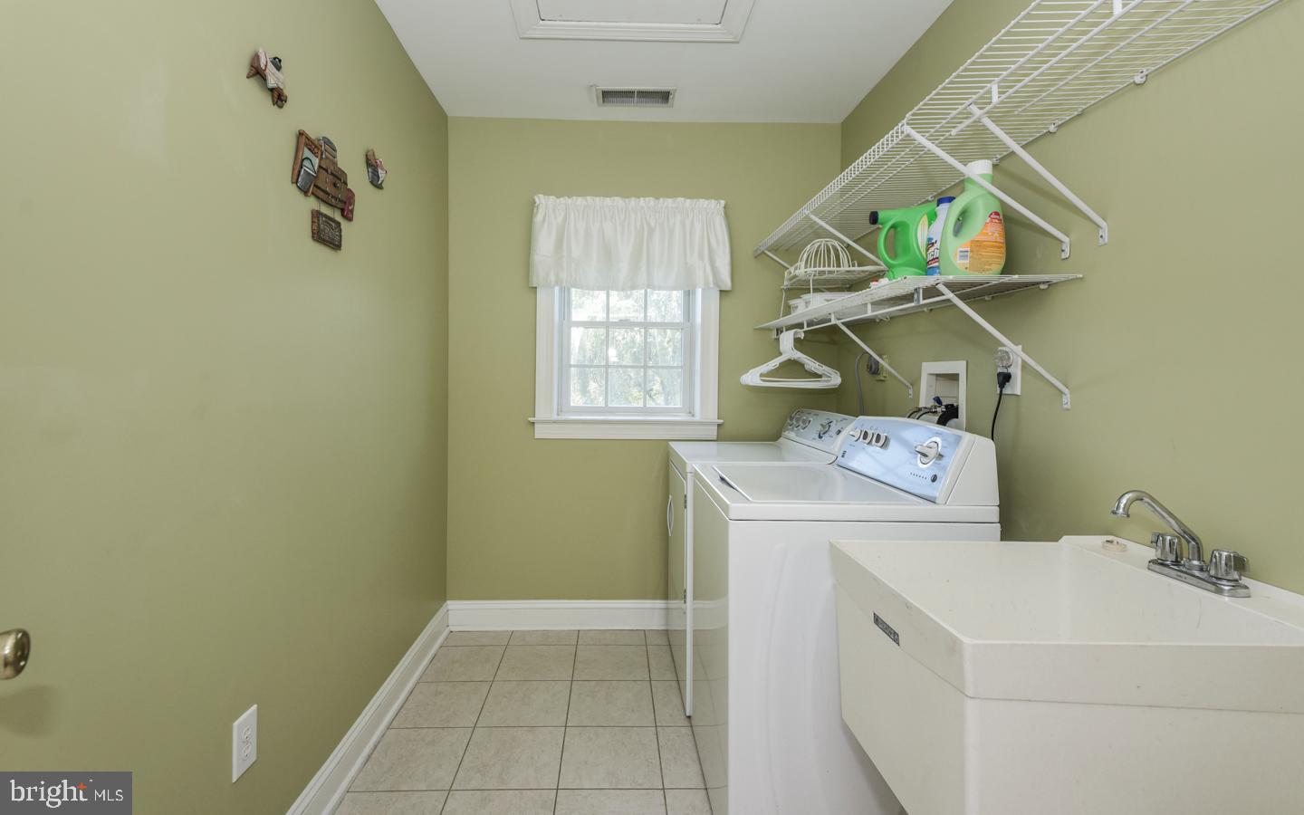 2974 Fretz Valley Road Perkasie, PA 18944 - Photo 15 of 31 Gallery Image 15