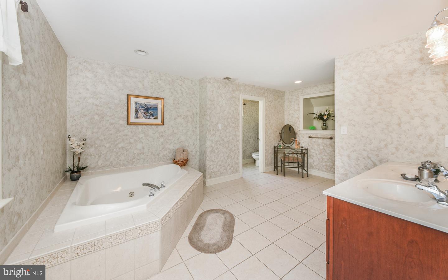 2974 Fretz Valley Road Perkasie, PA 18944 - Photo 22 of 31 Gallery Image 22