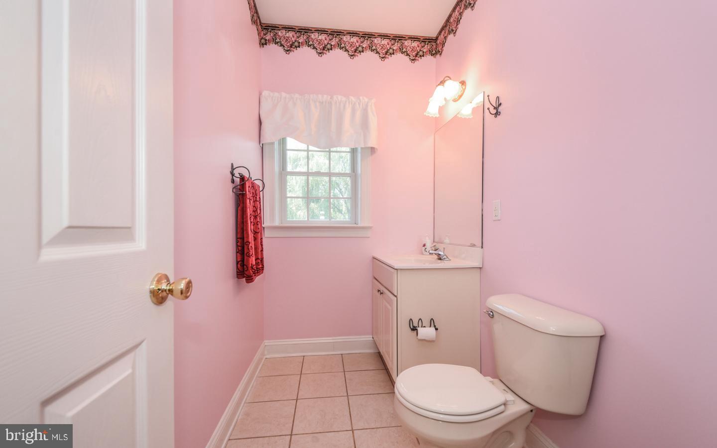 2974 Fretz Valley Road Perkasie, PA 18944 - Photo 5 of 31 Gallery Image 5