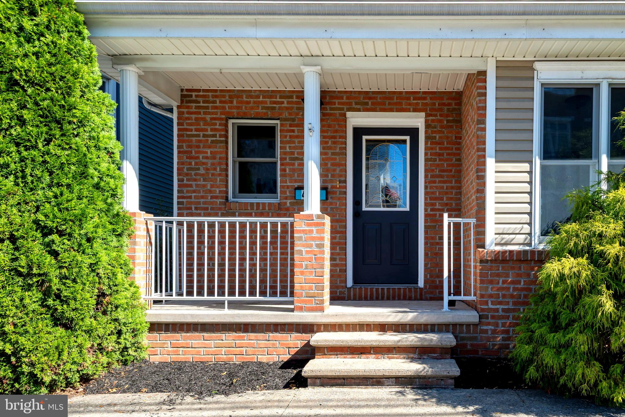 407 Market Street Lykens, PA 17048 - Photo 4 of 45